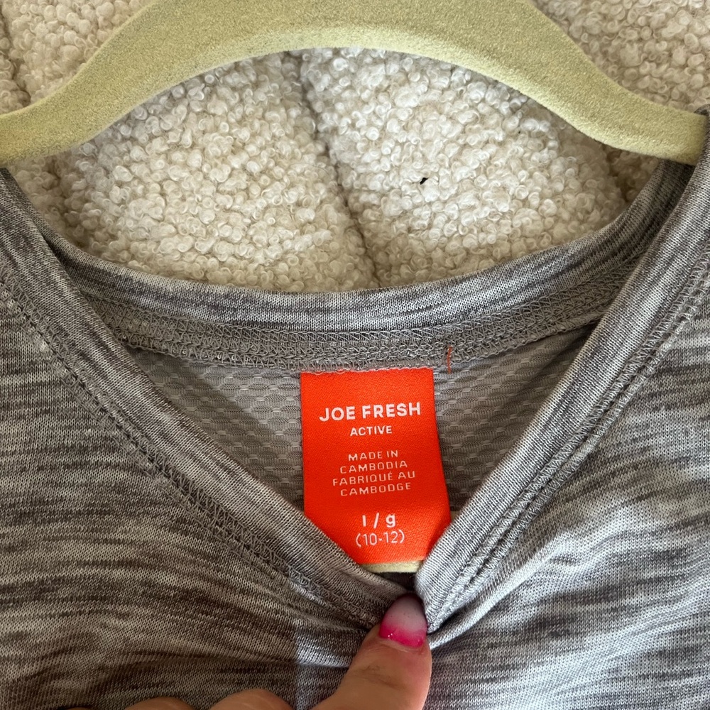Workout Top - Picture 3 of 3